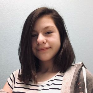 Meet your Posher, Daniela